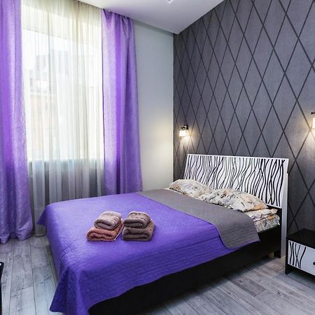 8 Svyatoho Teodora Square Apartments Lviv Exterior foto